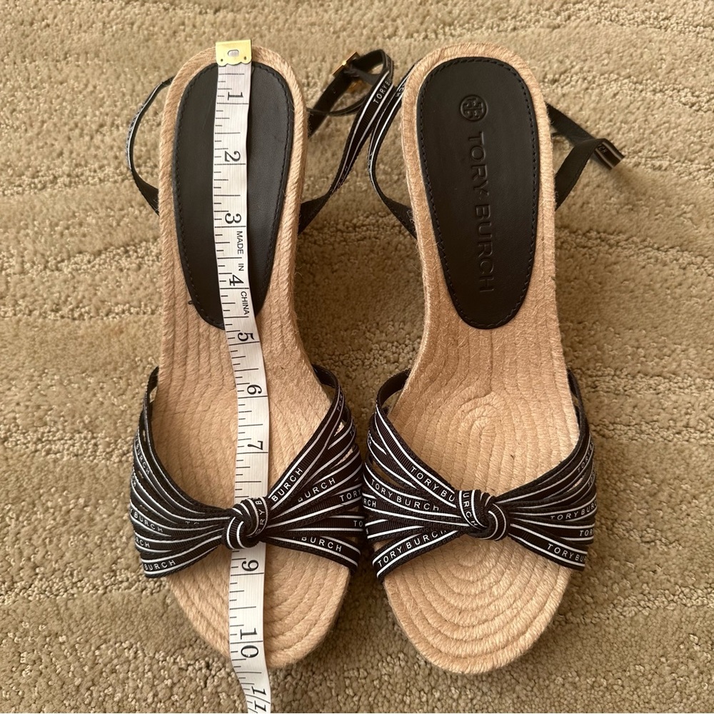 NEW Tory Burch Ribbon Strappy Wedge Espadrille Platform Sandals Navy Cream Tan 9 - Picture 14 of 16
